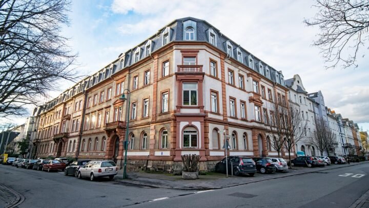 Dating in Darmstadt: Wege zum Glück zwischen Wissenschaft, Parks und digitaler Welt