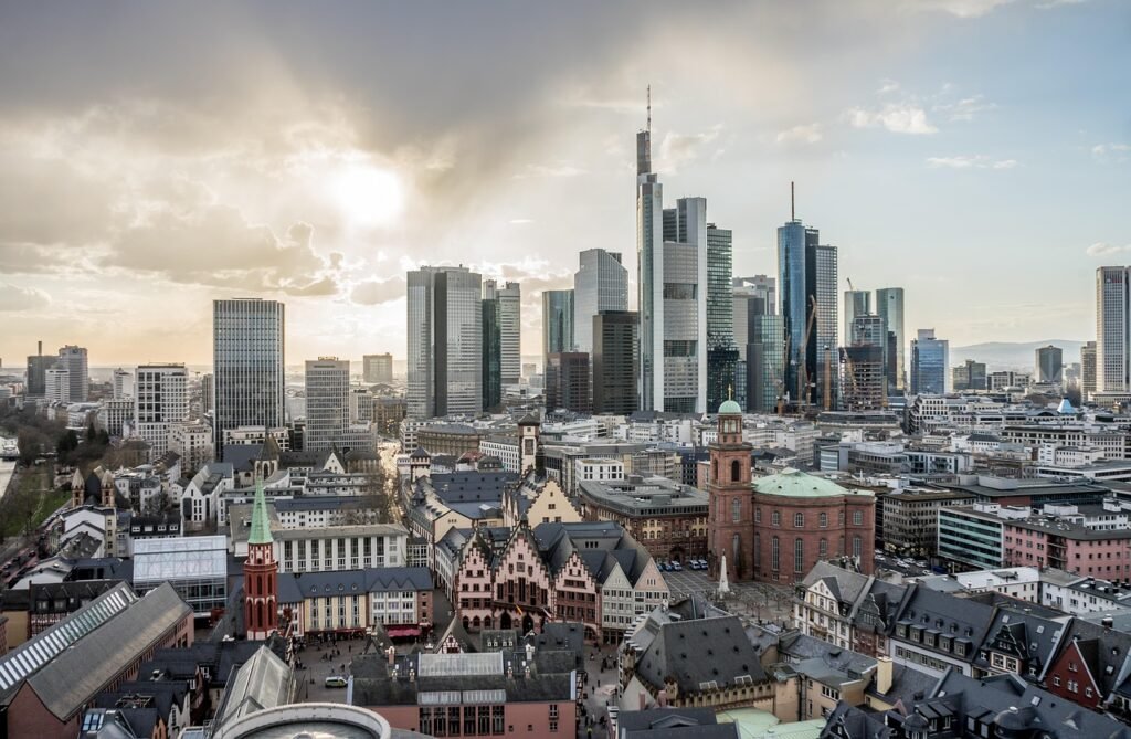 building, horizon, city, skyscraper, architecture, central business districts, urban, modern, cityscape, frankfurt, germany,